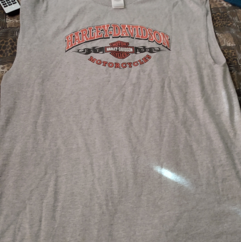 Sleeveless bike shirt